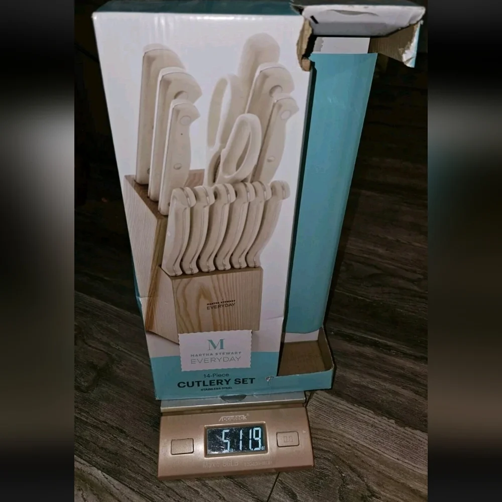 Martha Stewart White Knife Set with Wooden Block 13pc Set New B33